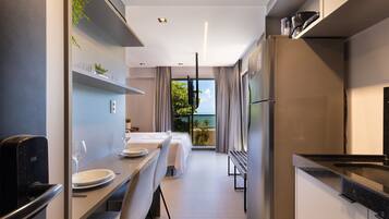 Premium Apartment | Free WiFi, bed sheets