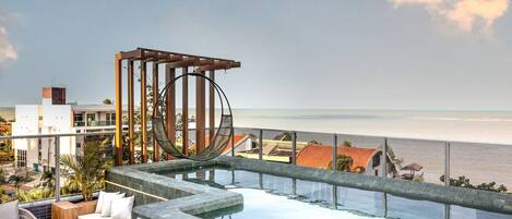 传统公寓 | 泳池 | 室外游泳池