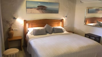 6 makuuhuonetta, silitysrauta/-lauta, ilmainen Wi-Fi, vuodevaatteet