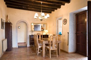Dining - Finca Can Toni – Comfortable Finca near Ibiza Town (Sant Jordi / Ibiza)