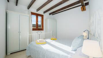 1 chambre, fer et planche Ă repasser, Wi-Fi gratuit, draps fournis