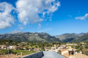 Property grounds - Edificio duplex can roses (Moscari)