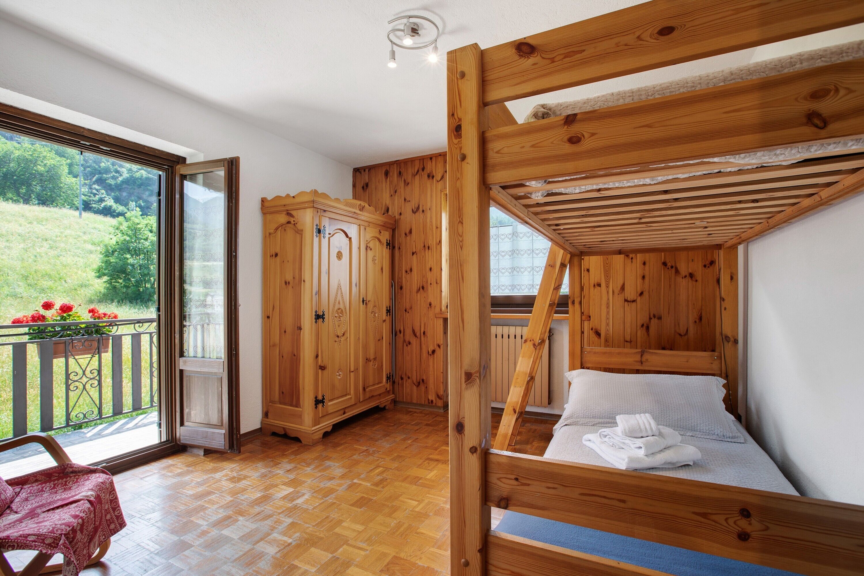 1 bedroom, free WiFi, bed sheets