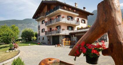 Ferienhaus 'Le Cré Appartamento 3' mit Bergblick, Gemeinschaftsgarten und WLAN