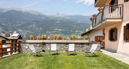 Holiday Home 'Le Cré Appartamento 3' with Mountain View, Shared Garden and Wi-Fi