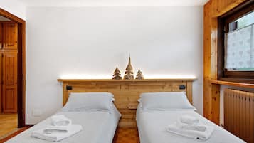 2 bedrooms, free WiFi, bed sheets