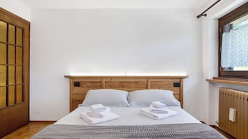 2 bedrooms, free WiFi, bed sheets