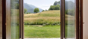 Holiday Home 'Le Cré Appartamento 4' with Mountain View, Shared Garden and Wi-Fi