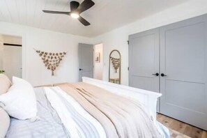 6 عدّة غرف نوم وواي فاي وملاءات أسرّة