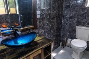 Luxury Condo | Bathroom | Separate bathtub and shower, jetted bath, rainfall showerhead - Topaz Apartment Villas-Pool Side Piton v (Soufrière)