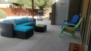 Terrace/patio - "World Traveler's Tucson Oasis: Cozy Desert Retreat" All the confort you need (Tucson)