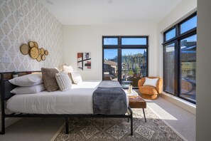 3 habitaciones, tabla de planchar con plancha y wifi gratis 
