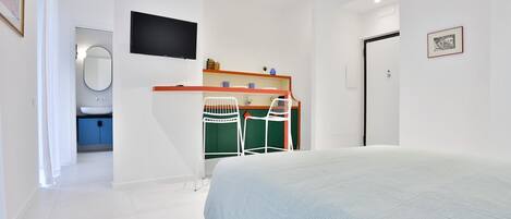 Bügeleisen/Bügelbrett, WLAN, Bettwäsche