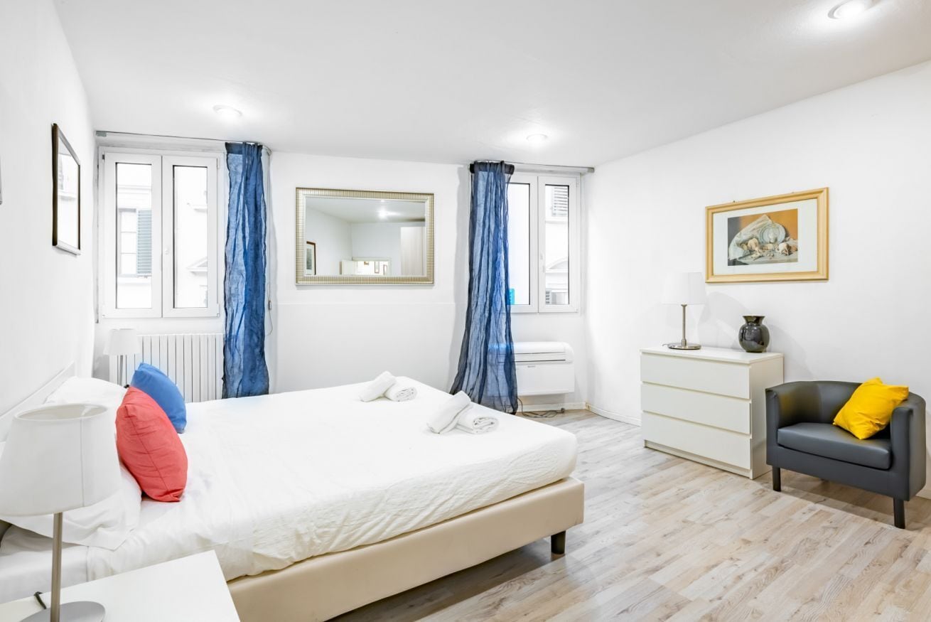 1 bedroom, iron/ironing board, internet, bed sheets