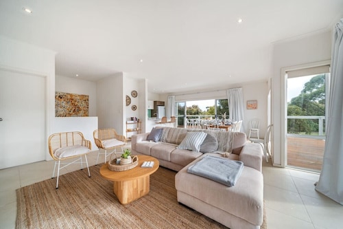 Spacious home in Aldinga Beach