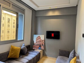 Living area - Elegant, Sunny Apartment For A Unique Stay (Tangier)