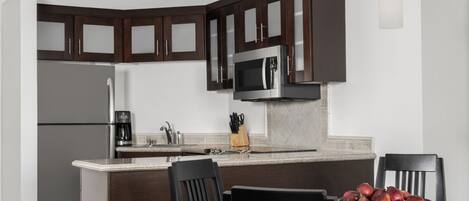 Fridge, oven, stovetop