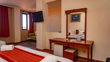 Deluxe Room | Select Comfort beds, free WiFi, bed sheets