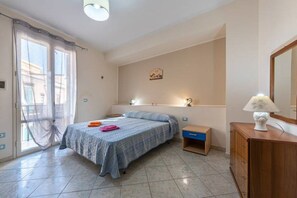 2 Schlafzimmer, Zimmersafe, Schreibtisch, kostenloses WLAN