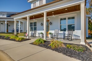 Exterior - Lake Access & Boat Slip: Greenwood Cottage! (Greenwood)