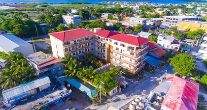 Tropical Palace Hotel（热带宫殿酒店）