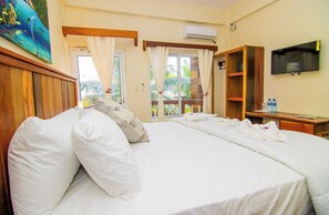 Deluxe Room - Pool View