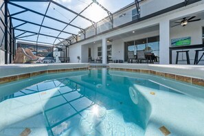 Beheizter Pool