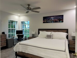 3 Schlafzimmer, Schreibtisch, Bügeleisen/Bügelbrett, WLAN