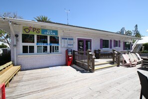 House, Smoking | 2 bedrooms - AM Island Beach To Bay Bliss (Bradenton Beach)