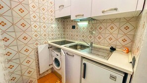 Refrigerador, utensilios de cocina