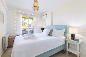 2 室のベッドルーム、アイロン / アイロン台、WiFi (無料)、ベッドシーツ