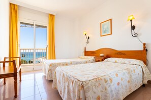1 chambre, lit parapluie, Wi-Fi gratuit, draps fournis