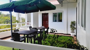 Family Room | Teres/patio