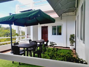 Chambre Familiale | Terrasse/Patio