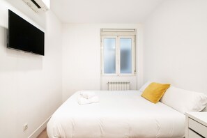 2 chambres, fer et planche Ă repasser, Wi-Fi gratuit, draps fournis