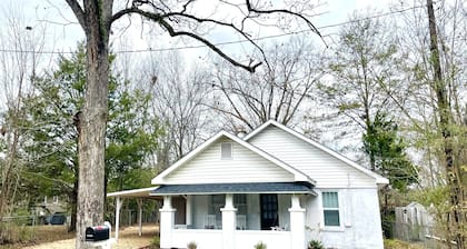 Renovated Calera Farmhouse Home!