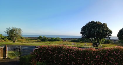 Beach-front Bliss: Coastal Paradise Awaits