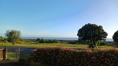 Beach-front Bliss: Coastal Paradise Awaits
