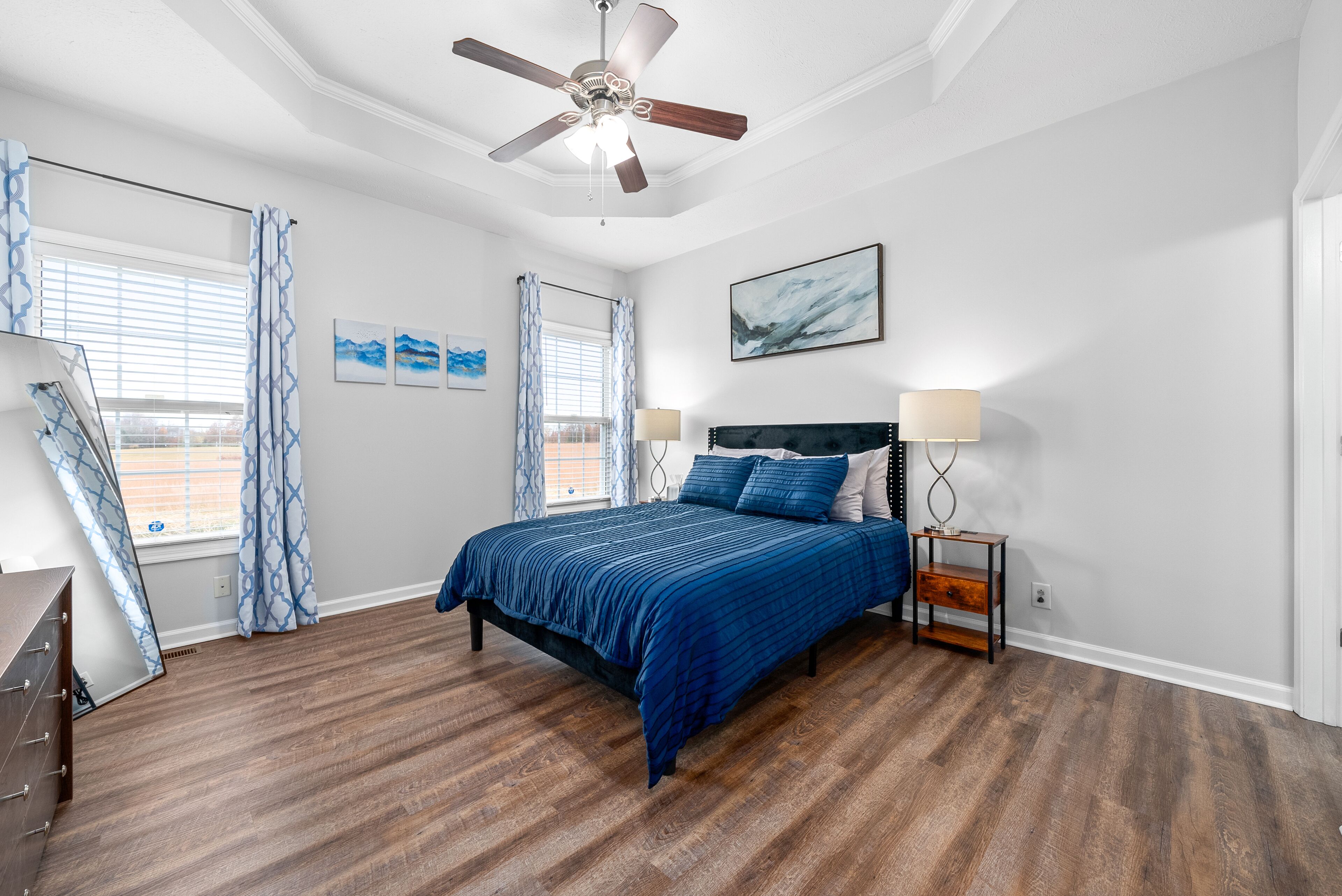 2 chambres, fer et planche à repasser, lit parapluie, Wi-Fi gratuit
