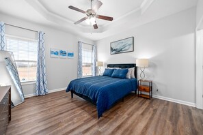 2 chambres, fer et planche à repasser, lit parapluie, Wi-Fi gratuit