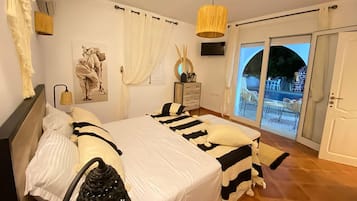 Comfort Loft | Premium bedding, Select Comfort beds, in-room safe, free WiFi