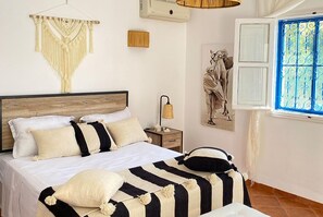 Comfort Loft | Premium bedding, Select Comfort beds, in-room safe, free WiFi - Villa Calma (Aghir)