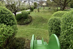 Property grounds - Sunny Apartment 3 Bedrooms Garden|Graz| Free Parking|Pet friendly (Graz)
