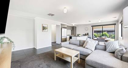 Spacious Living, Lucas