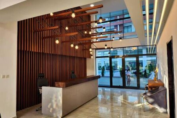 Lobby - Immaculate Beauty Gem-5 Star Location- Pools - Gym (Accra)