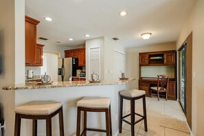 Fridge, microwave, oven, stovetop - Newly Renovated, Gulf Access & Heated Pool - Villa Following the Sun - Roelens Vacations (Cape Coral)