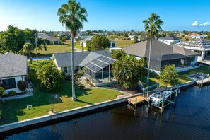 Exterior - Newly Renovated, Gulf Access & Heated Pool - Villa Following the Sun - Roelens Vacations (Cape Coral)