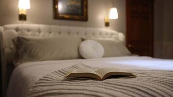 3 makuuhuonetta, silitysrauta/-lauta, ilmainen Wi-Fi, vuodevaatteet