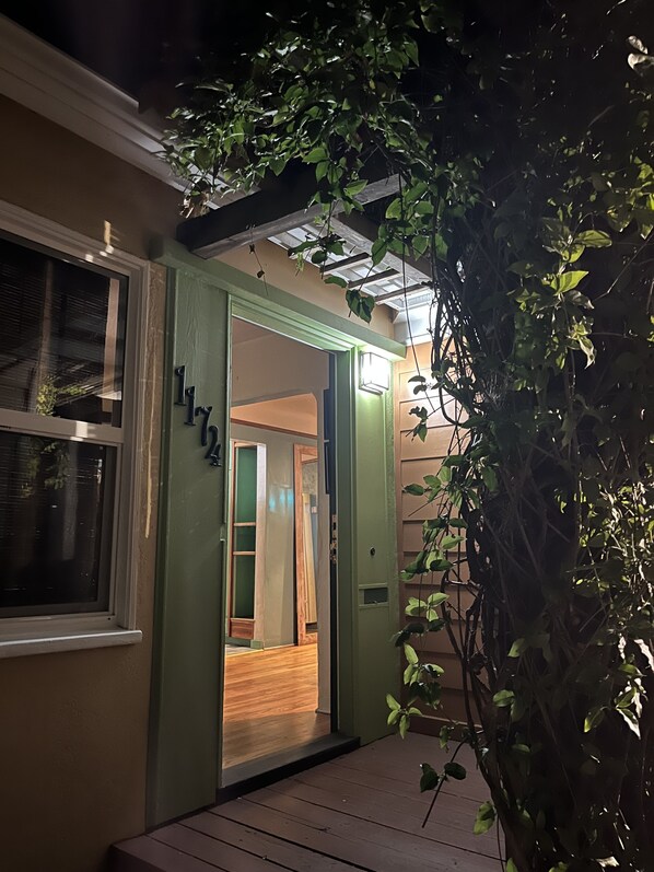 Exterior detail - Vintage SLO Views (San Luis Obispo)