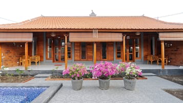 Deluxe Villa | 3 bedrooms, desk, free WiFi
